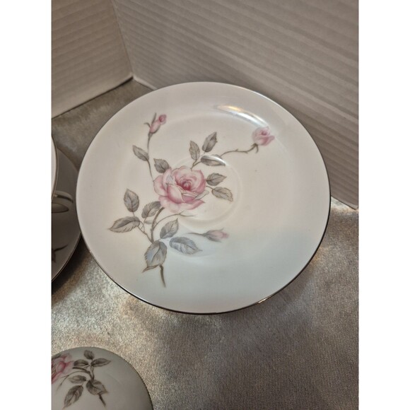 Three Castle China Garland Set Of 4 Teacups And Saucers Pink Roses - Picture 9 of 14